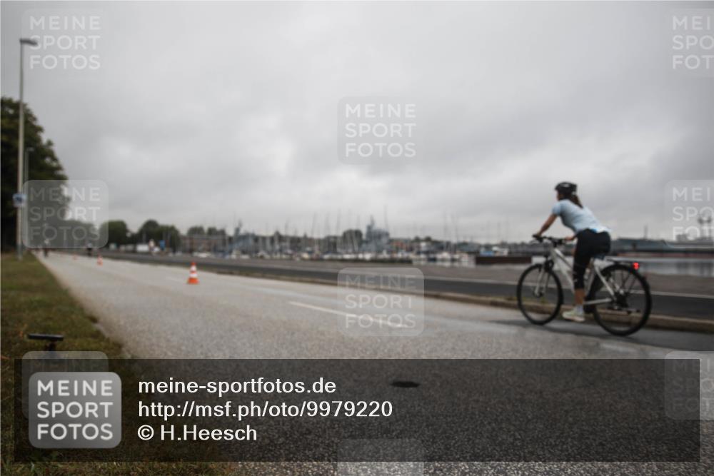 16.08.2026 - KN Förde Triathlon 2026 H.Heesch http://msf.ph/oto/9979220 16.08.2026 10:12:01 Radfahren  meine-sportfotos.de