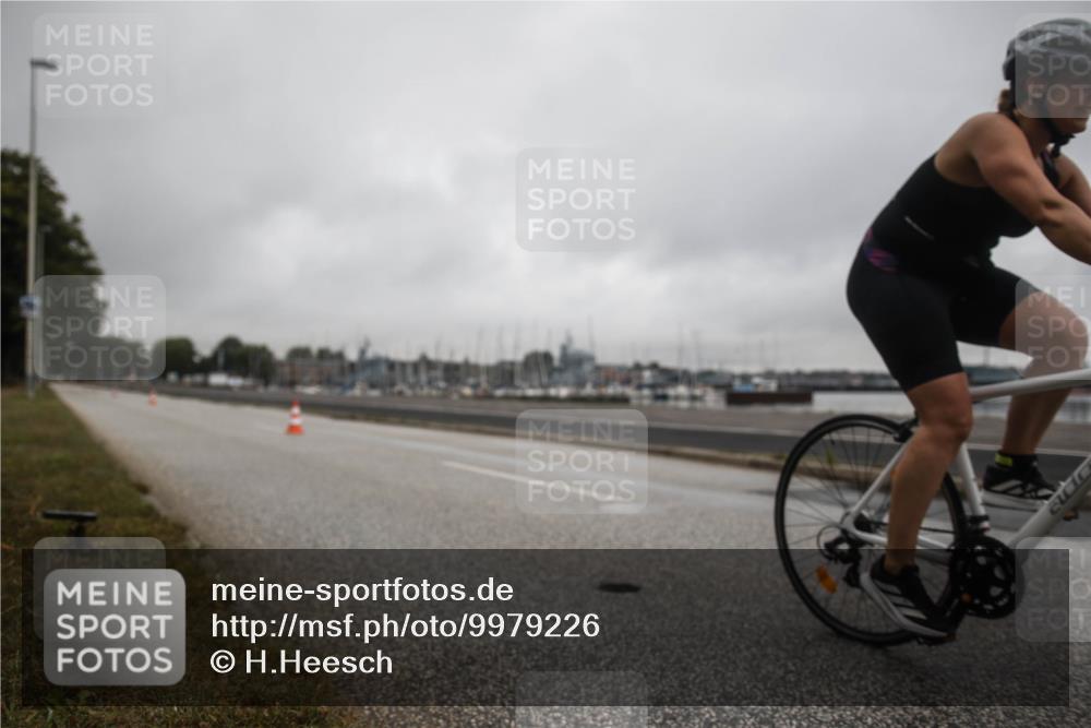 16.08.2026 - KN Förde Triathlon 2026 H.Heesch http://msf.ph/oto/9979226 16.08.2026 10:12:29 Radfahren  meine-sportfotos.de