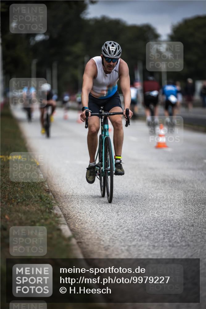 16.08.2026 - KN Förde Triathlon 2026 H.Heesch http://msf.ph/oto/9979227 16.08.2026 11:34:40 Radfahren 343, 393, 400 meine-sportfotos.de