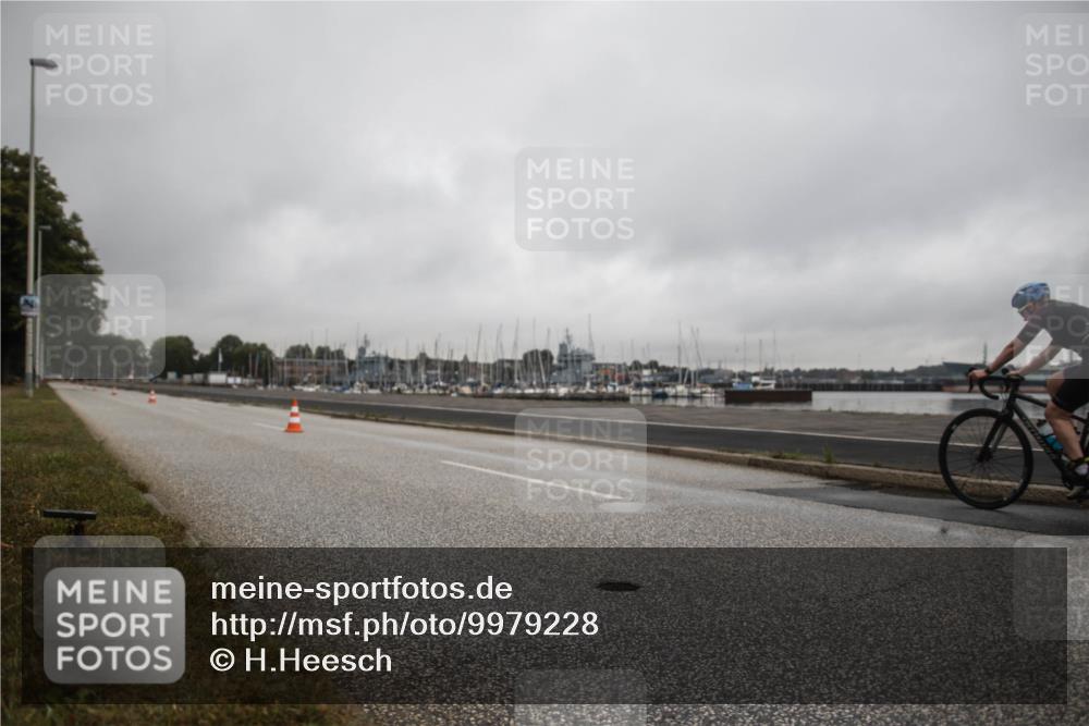16.08.2026 - KN Förde Triathlon 2026 H.Heesch http://msf.ph/oto/9979228 16.08.2026 10:12:29 Radfahren  meine-sportfotos.de