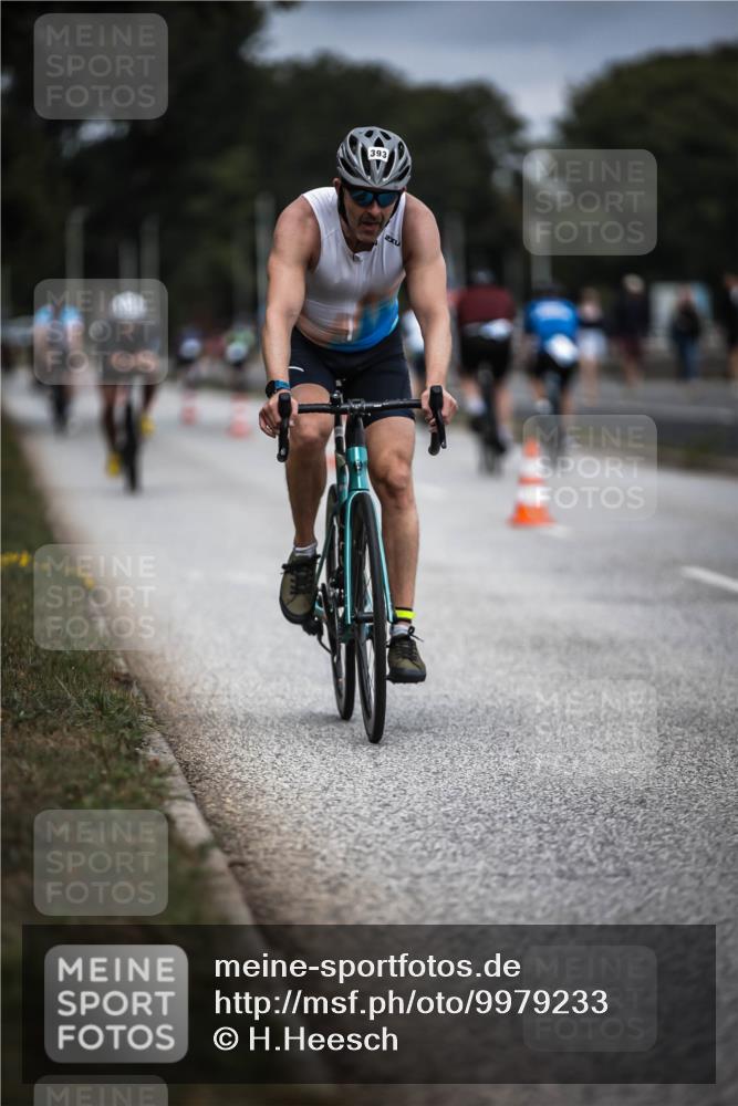 16.08.2026 - KN Förde Triathlon 2026 H.Heesch http://msf.ph/oto/9979233 16.08.2026 11:34:40 Radfahren 343, 393, 400 meine-sportfotos.de