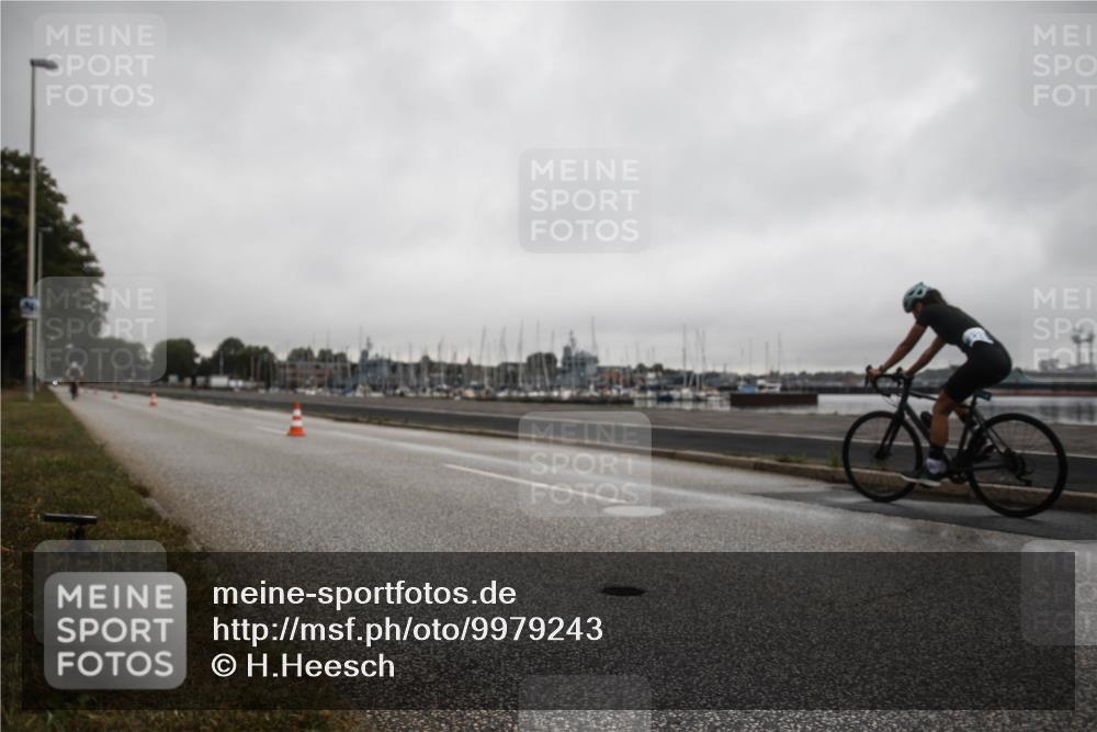 16.08.2026 - KN Förde Triathlon 2026 H.Heesch http://msf.ph/oto/9979243 16.08.2026 10:14:39 Radfahren  meine-sportfotos.de