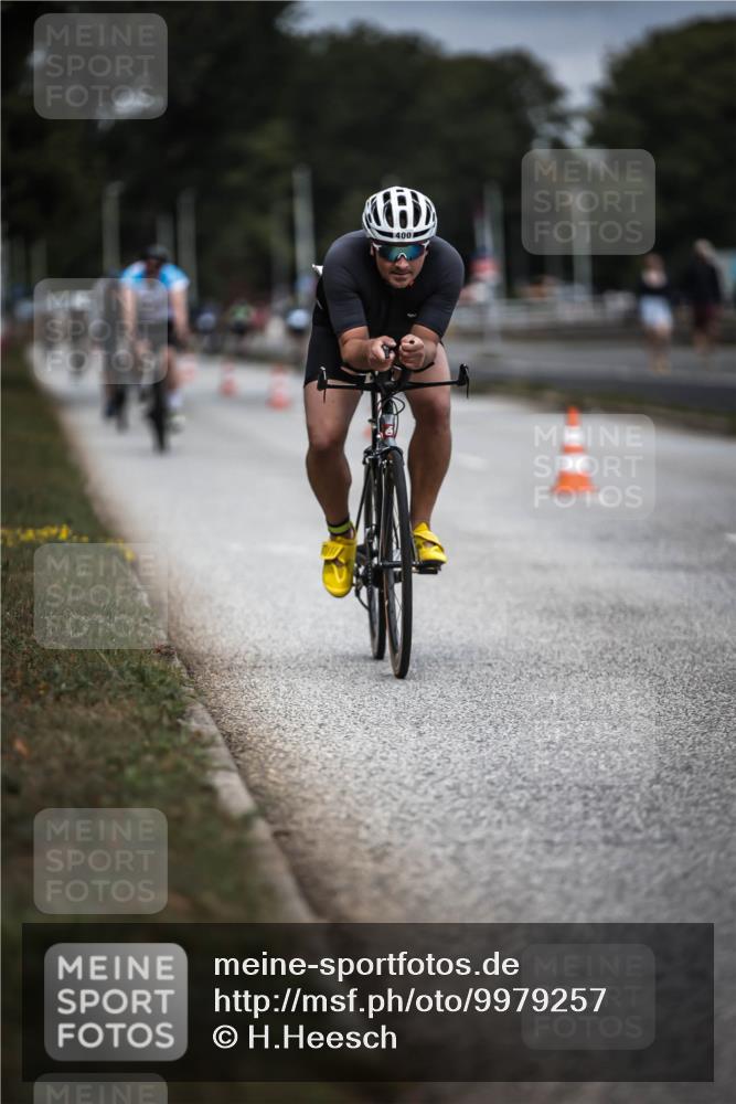 16.08.2026 - KN Förde Triathlon 2026 H.Heesch http://msf.ph/oto/9979257 16.08.2026 11:34:43 Radfahren 343, 345, 358, 393, 400, 410 meine-sportfotos.de