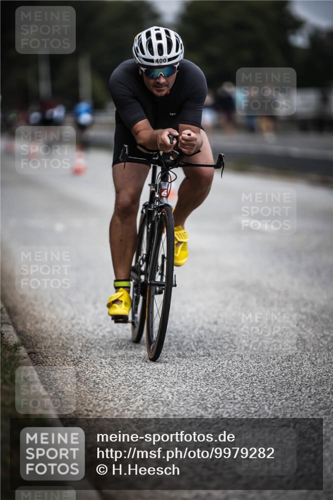 16.08.2026 - KN Förde Triathlon 2026 H.Heesch http://msf.ph/oto/9979282 16.08.2026 11:34:43 Radfahren 343, 345, 358, 393, 400, 410 meine-sportfotos.de