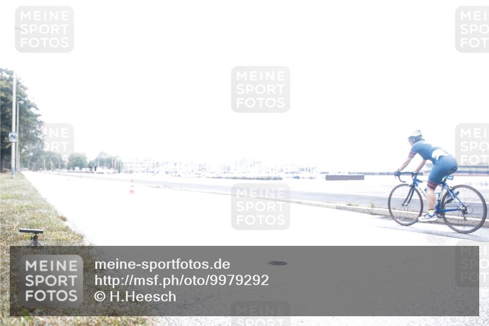 16.08.2026 - KN Förde Triathlon 2026 H.Heesch http://msf.ph/oto/9979292 16.08.2026 10:25:07 Radfahren  meine-sportfotos.de