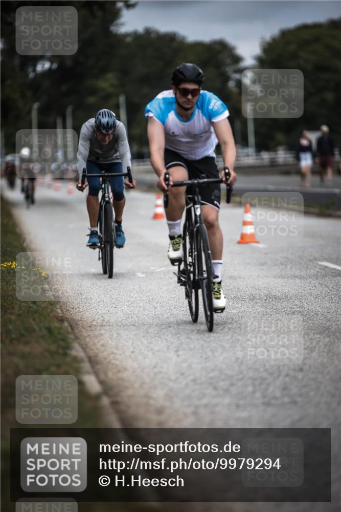 16.08.2026 - KN Förde Triathlon 2026 H.Heesch http://msf.ph/oto/9979294 16.08.2026 11:34:46 Radfahren 343, 345, 358, 374, 394, 400, 410 meine-sportfotos.de