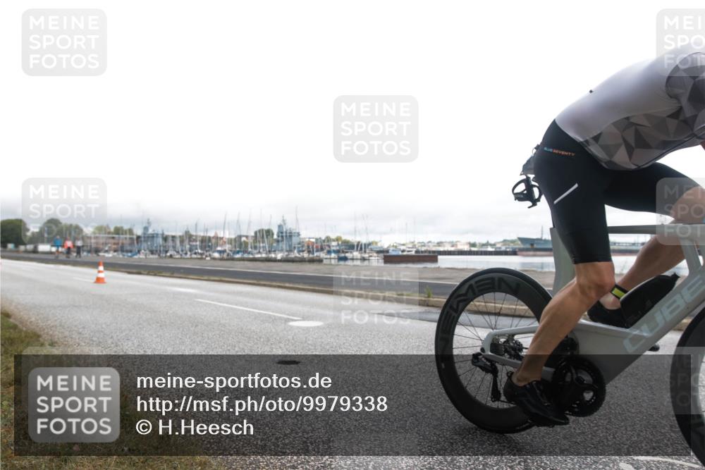 16.08.2026 - KN Förde Triathlon 2026 H.Heesch http://msf.ph/oto/9979338 16.08.2026 11:00:39 Radfahren 302, 312 meine-sportfotos.de