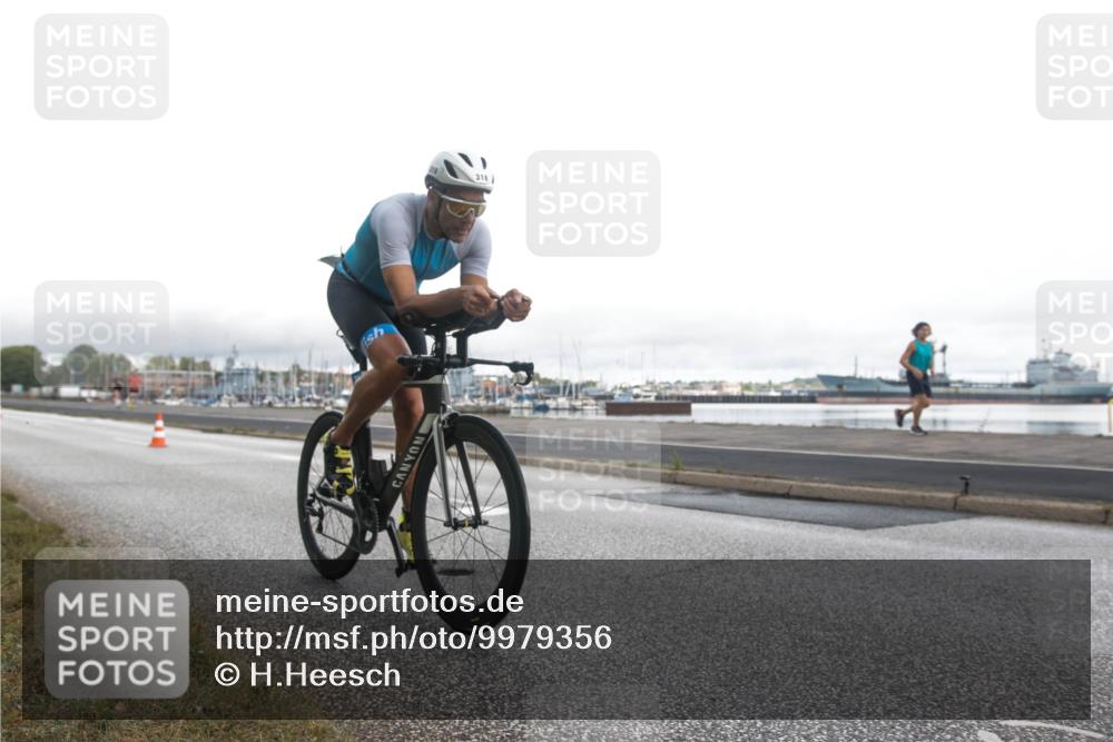 16.08.2026 - KN Förde Triathlon 2026 H.Heesch http://msf.ph/oto/9979356 16.08.2026 11:01:54 Radfahren 309, 313, 318 meine-sportfotos.de