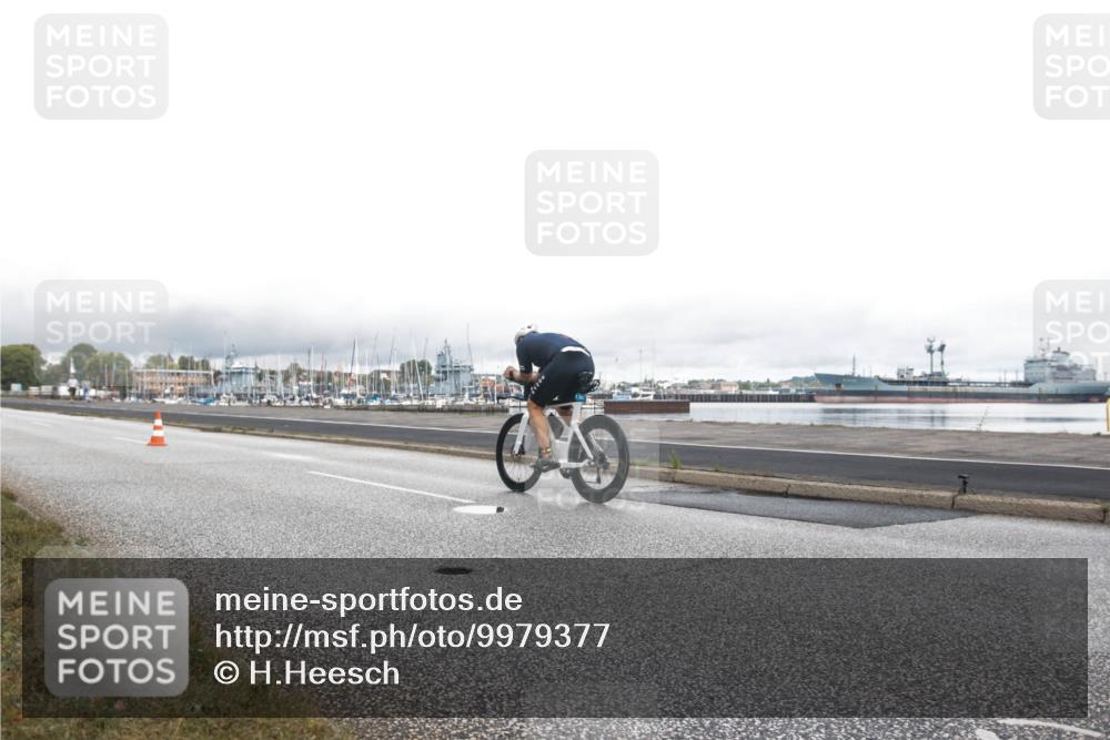 16.08.2026 - KN Förde Triathlon 2026 H.Heesch http://msf.ph/oto/9979377 16.08.2026 11:03:01 Radfahren 312, 373 meine-sportfotos.de