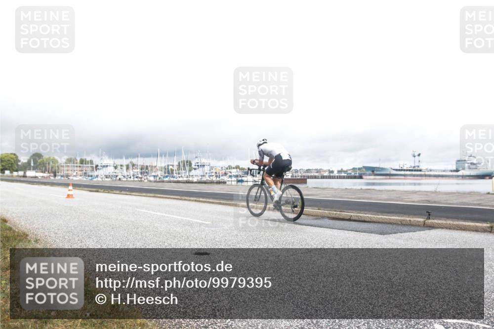 16.08.2026 - KN Förde Triathlon 2026 H.Heesch http://msf.ph/oto/9979395 16.08.2026 11:04:29 Radfahren 327 meine-sportfotos.de