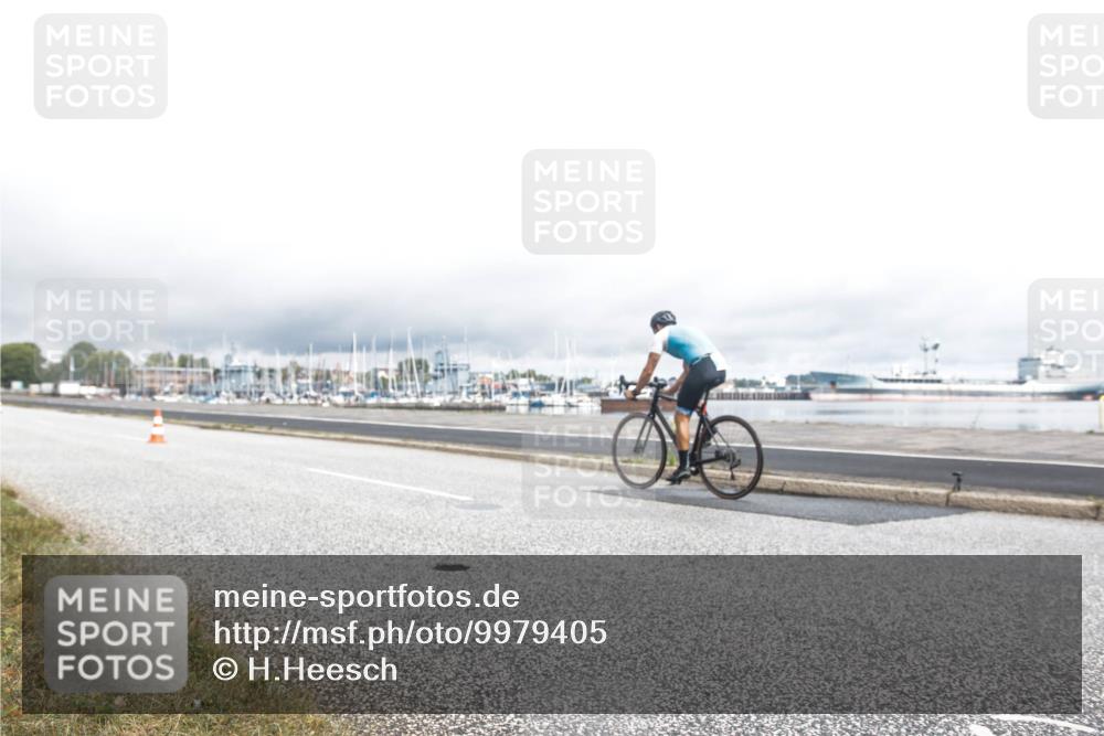 16.08.2026 - KN Förde Triathlon 2026 H.Heesch http://msf.ph/oto/9979405 16.08.2026 11:05:01 Radfahren 328, 337, 345 meine-sportfotos.de