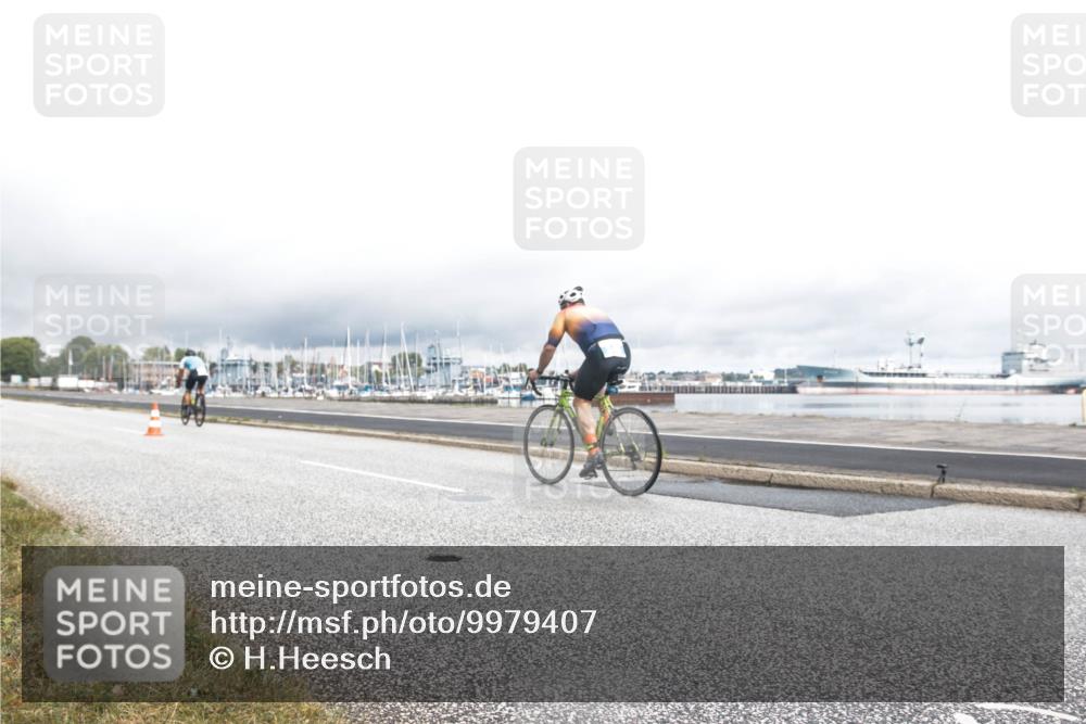 16.08.2026 - KN Förde Triathlon 2026 H.Heesch http://msf.ph/oto/9979407 16.08.2026 11:05:02 Radfahren 328, 337, 373 meine-sportfotos.de