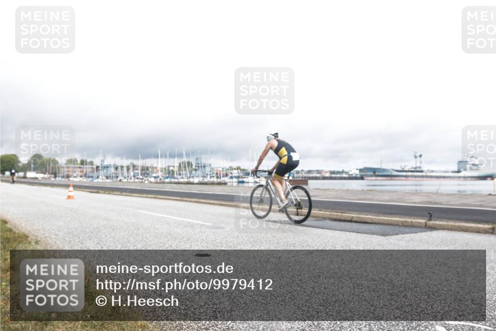 16.08.2026 - KN Förde Triathlon 2026 H.Heesch http://msf.ph/oto/9979412 16.08.2026 11:05:13 Radfahren 341, 361 meine-sportfotos.de