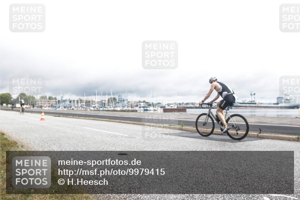 16.08.2026 - KN Förde Triathlon 2026 H.Heesch http://msf.ph/oto/9979415 16.08.2026 11:05:25 Radfahren 350 meine-sportfotos.de
