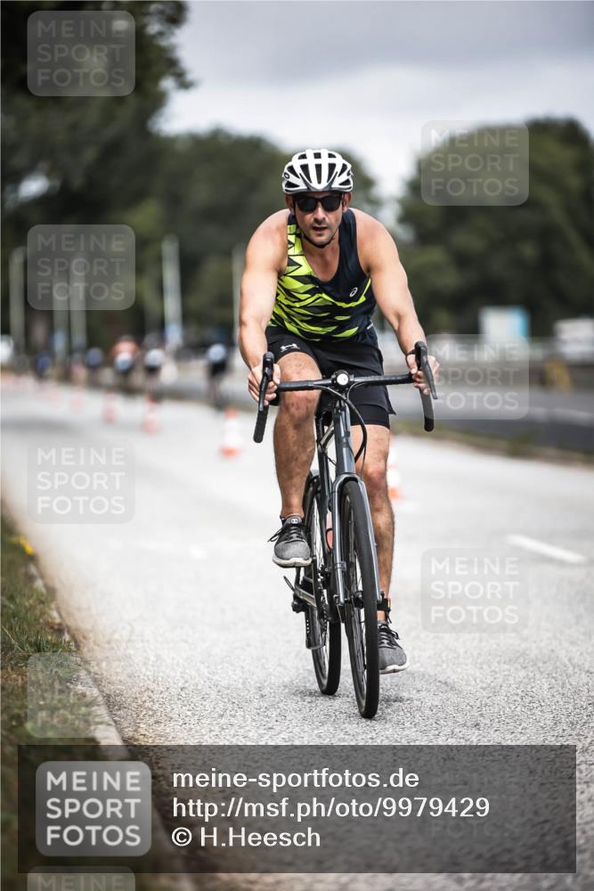 16.08.2026 - KN Förde Triathlon 2026 H.Heesch http://msf.ph/oto/9979429 16.08.2026 11:35:03 Radfahren 322, 356, 364, 401 meine-sportfotos.de