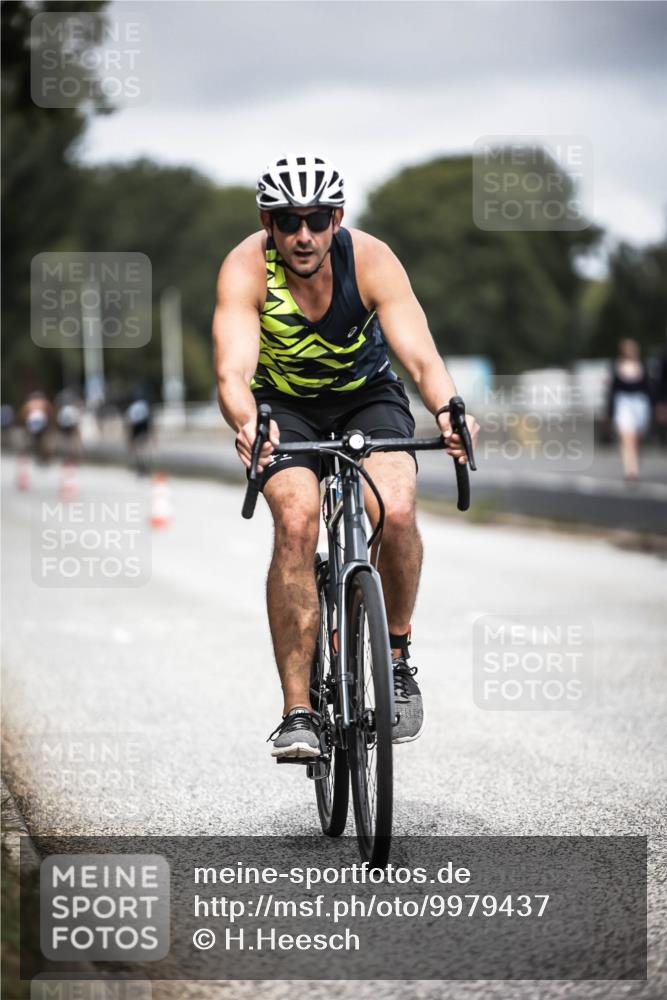 16.08.2026 - KN Förde Triathlon 2026 H.Heesch http://msf.ph/oto/9979437 16.08.2026 11:35:03 Radfahren 322, 356, 364, 401 meine-sportfotos.de