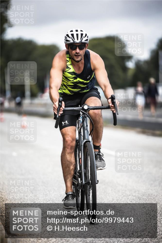16.08.2026 - KN Förde Triathlon 2026 H.Heesch http://msf.ph/oto/9979443 16.08.2026 11:35:03 Radfahren 322, 356, 364, 401 meine-sportfotos.de