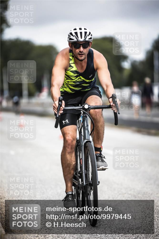 16.08.2026 - KN Förde Triathlon 2026 H.Heesch http://msf.ph/oto/9979445 16.08.2026 11:35:03 Radfahren 322, 356, 364, 401 meine-sportfotos.de