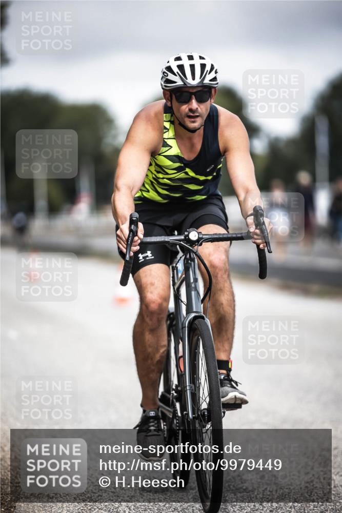 16.08.2026 - KN Förde Triathlon 2026 H.Heesch http://msf.ph/oto/9979449 16.08.2026 11:35:03 Radfahren 322, 356, 364, 401 meine-sportfotos.de