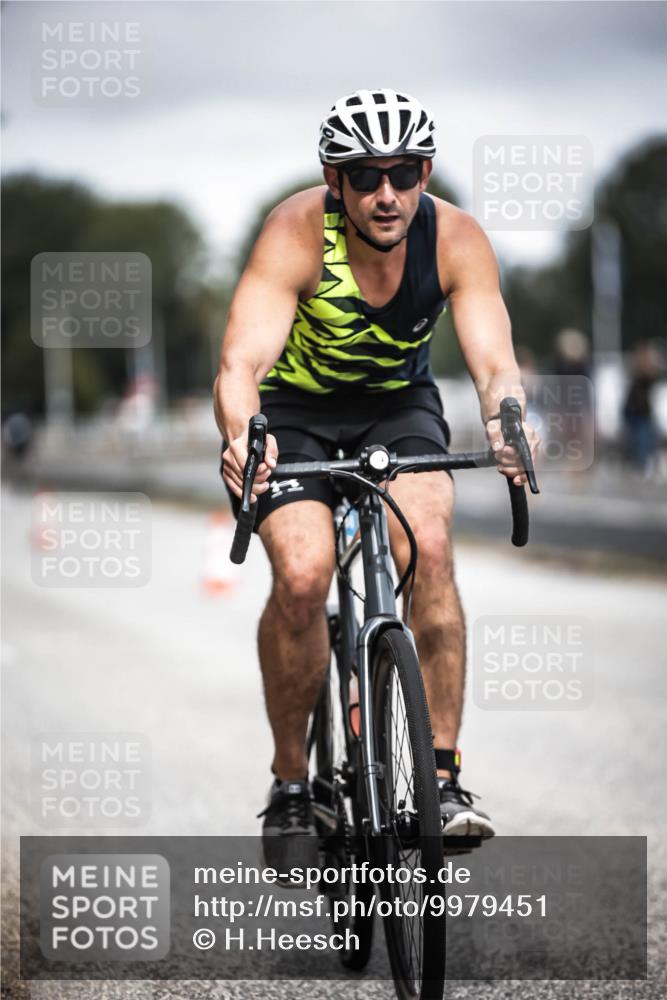 16.08.2026 - KN Förde Triathlon 2026 H.Heesch http://msf.ph/oto/9979451 16.08.2026 11:35:03 Radfahren 322, 356, 364, 401 meine-sportfotos.de