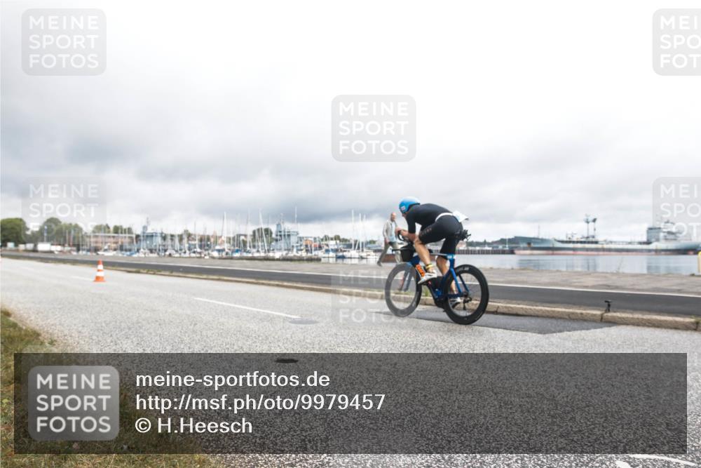 16.08.2026 - KN Förde Triathlon 2026 H.Heesch http://msf.ph/oto/9979457 16.08.2026 11:07:40 Radfahren 330, 350, 355, 367 meine-sportfotos.de