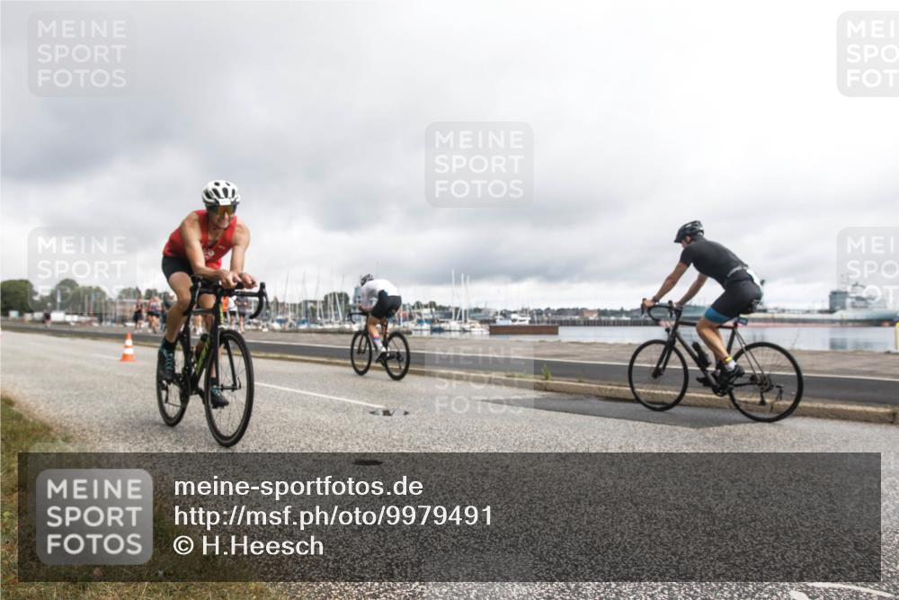 16.08.2026 - KN Förde Triathlon 2026 H.Heesch http://msf.ph/oto/9979491 16.08.2026 11:09:15 Radfahren 304, 308, 317, 354 meine-sportfotos.de