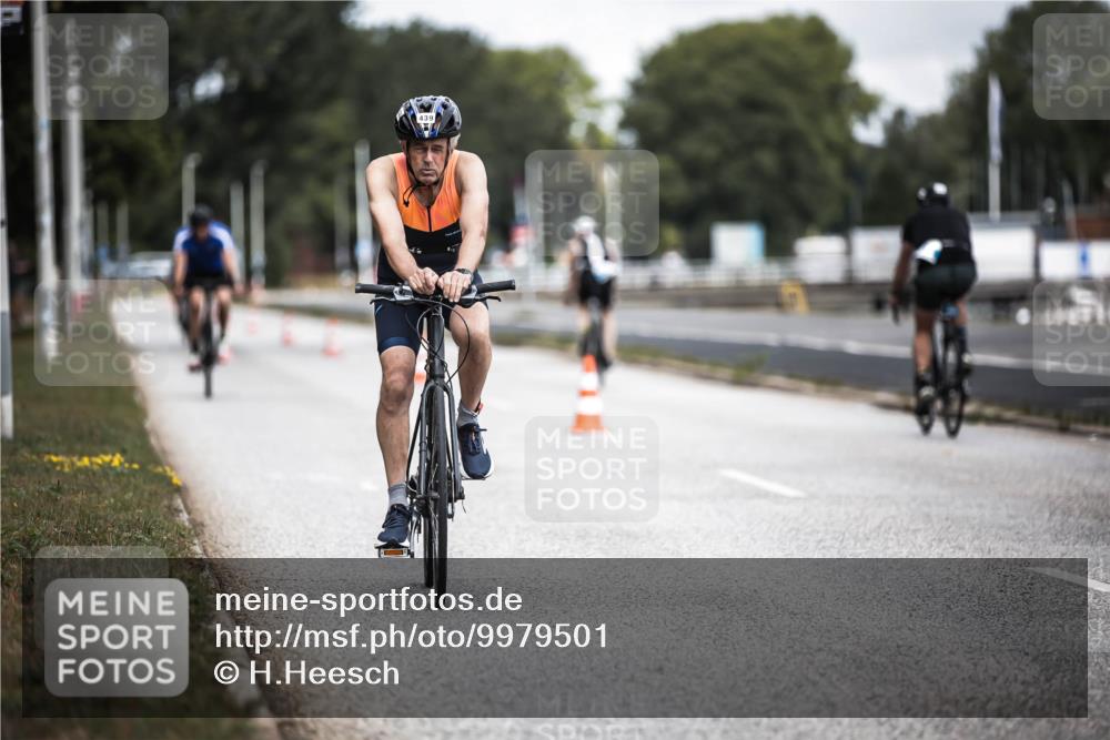 16.08.2026 - KN Förde Triathlon 2026 H.Heesch http://msf.ph/oto/9979501 16.08.2026 11:35:31 Radfahren 354, 437, 439 meine-sportfotos.de