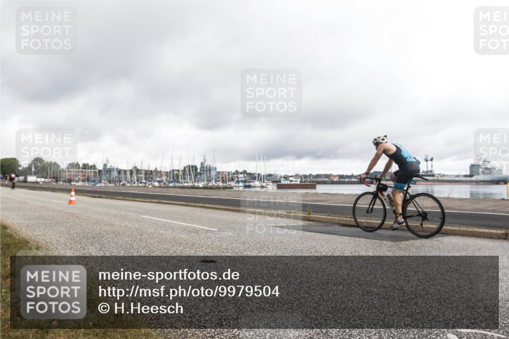 16.08.2026 - KN Förde Triathlon 2026 H.Heesch http://msf.ph/oto/9979504 16.08.2026 11:09:33 Radfahren 221, 302, 305, 330, 357, 377, 389, 397 meine-sportfotos.de