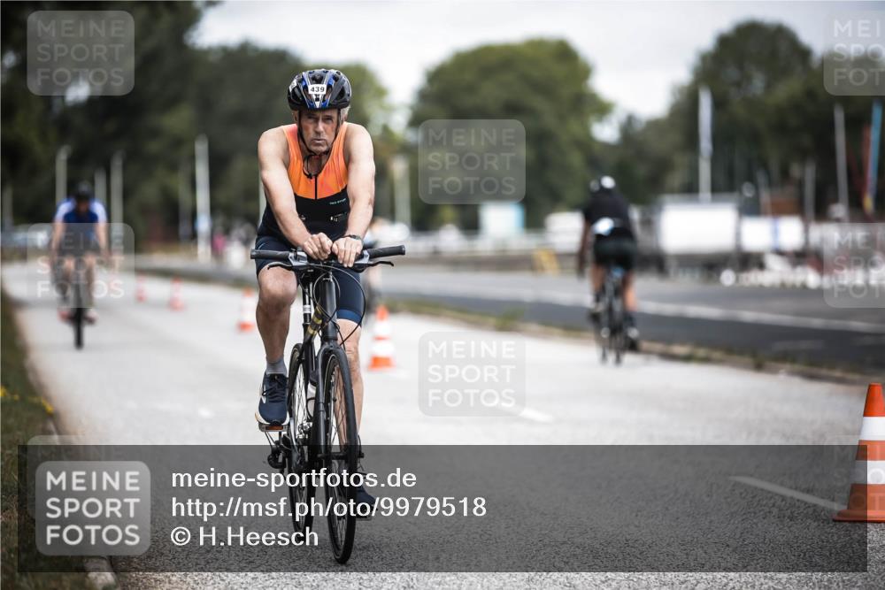 16.08.2026 - KN Förde Triathlon 2026 H.Heesch http://msf.ph/oto/9979518 16.08.2026 11:35:32 Radfahren 354, 392, 437, 439 meine-sportfotos.de
