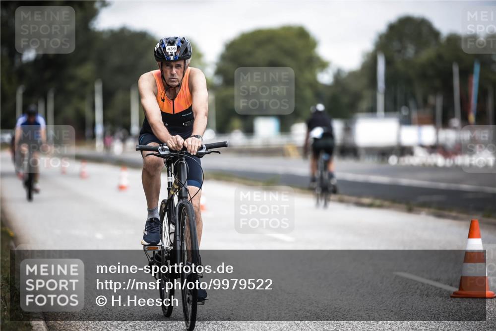 16.08.2026 - KN Förde Triathlon 2026 H.Heesch http://msf.ph/oto/9979522 16.08.2026 11:35:32 Radfahren 354, 392, 437, 439 meine-sportfotos.de