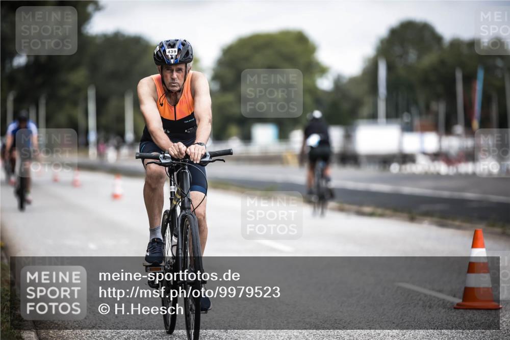 16.08.2026 - KN Förde Triathlon 2026 H.Heesch http://msf.ph/oto/9979523 16.08.2026 11:35:32 Radfahren 354, 392, 437, 439 meine-sportfotos.de