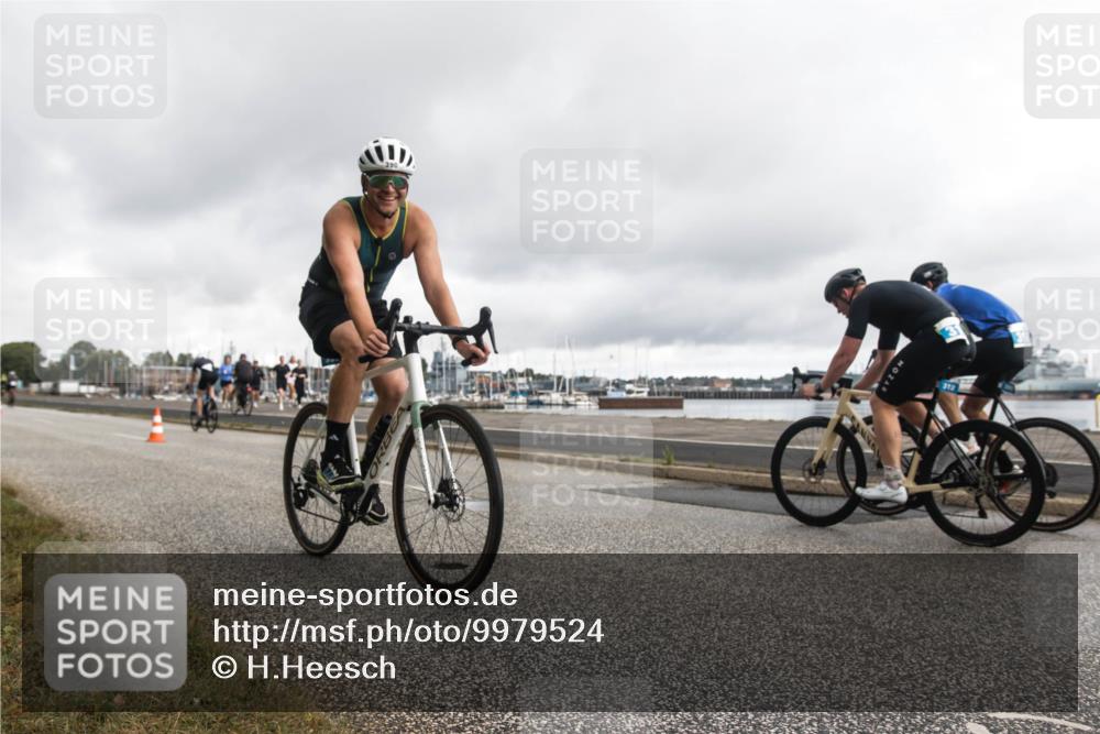 16.08.2026 - KN Förde Triathlon 2026 H.Heesch http://msf.ph/oto/9979524 16.08.2026 11:09:56 Radfahren 315, 348, 390 meine-sportfotos.de