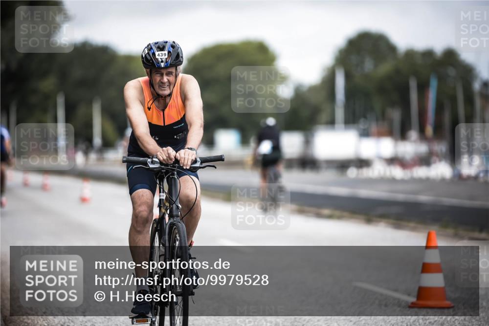 16.08.2026 - KN Förde Triathlon 2026 H.Heesch http://msf.ph/oto/9979528 16.08.2026 11:35:32 Radfahren 354, 392, 437, 439 meine-sportfotos.de