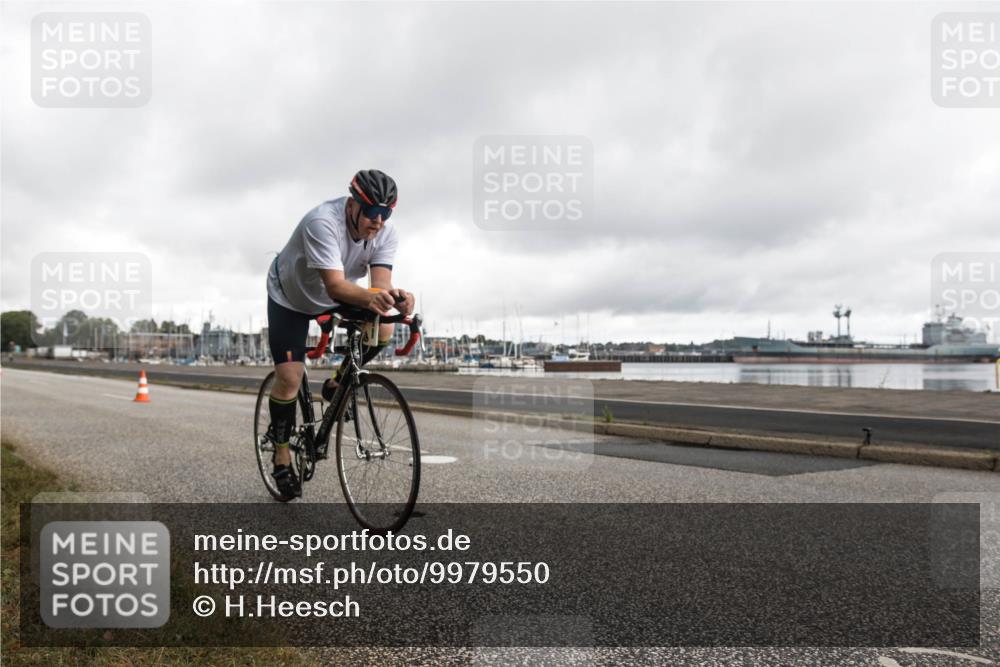16.08.2026 - KN Förde Triathlon 2026 H.Heesch http://msf.ph/oto/9979550 16.08.2026 11:10:36 Radfahren 313, 375, 379, 383, 391 meine-sportfotos.de