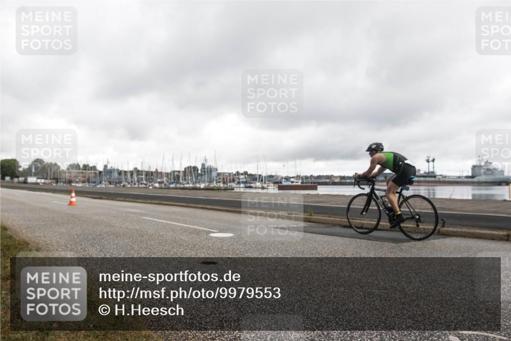 16.08.2026 - KN Förde Triathlon 2026 H.Heesch http://msf.ph/oto/9979553 16.08.2026 11:10:38 Radfahren 379, 391 meine-sportfotos.de