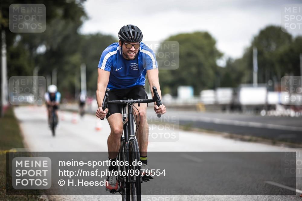 16.08.2026 - KN Förde Triathlon 2026 H.Heesch http://msf.ph/oto/9979554 16.08.2026 11:35:36 Radfahren 392, 412, 437, 439 meine-sportfotos.de