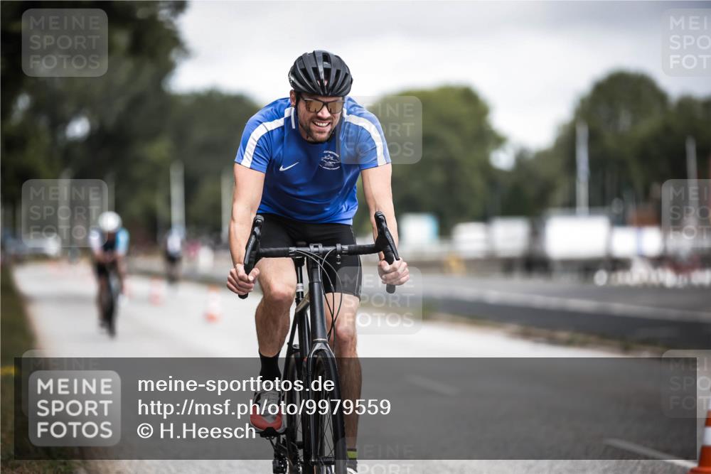 16.08.2026 - KN Förde Triathlon 2026 H.Heesch http://msf.ph/oto/9979559 16.08.2026 11:35:36 Radfahren 392, 412, 437, 439 meine-sportfotos.de