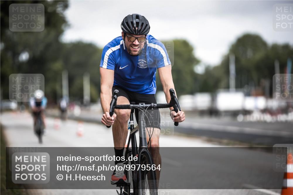 16.08.2026 - KN Förde Triathlon 2026 H.Heesch http://msf.ph/oto/9979564 16.08.2026 11:35:36 Radfahren 392, 412, 437, 439 meine-sportfotos.de