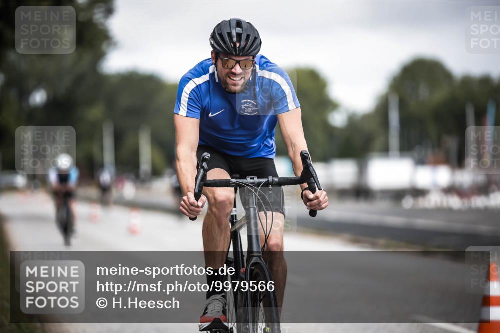 16.08.2026 - KN Förde Triathlon 2026 H.Heesch http://msf.ph/oto/9979566 16.08.2026 11:35:36 Radfahren 392, 412, 437, 439 meine-sportfotos.de