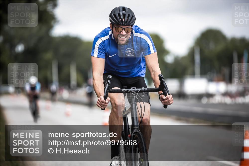 16.08.2026 - KN Förde Triathlon 2026 H.Heesch http://msf.ph/oto/9979568 16.08.2026 11:35:36 Radfahren 392, 412, 437, 439 meine-sportfotos.de