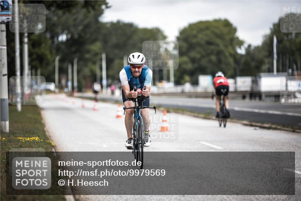 16.08.2026 - KN Förde Triathlon 2026 H.Heesch http://msf.ph/oto/9979569 16.08.2026 11:35:38 Radfahren 392, 412, 437 meine-sportfotos.de