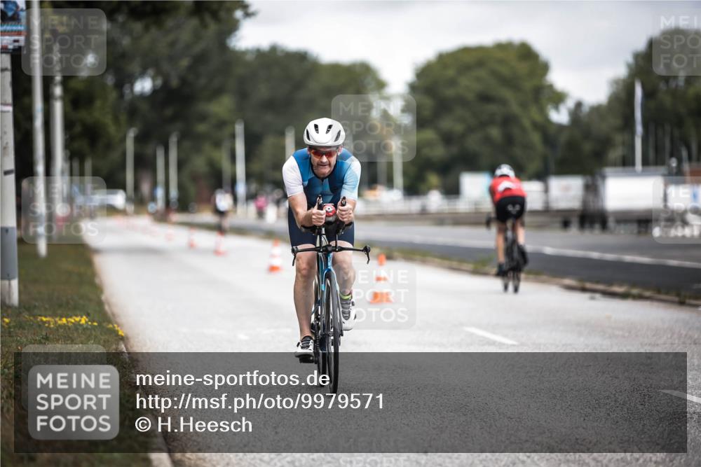 16.08.2026 - KN Förde Triathlon 2026 H.Heesch http://msf.ph/oto/9979571 16.08.2026 11:35:38 Radfahren 392, 412, 437 meine-sportfotos.de