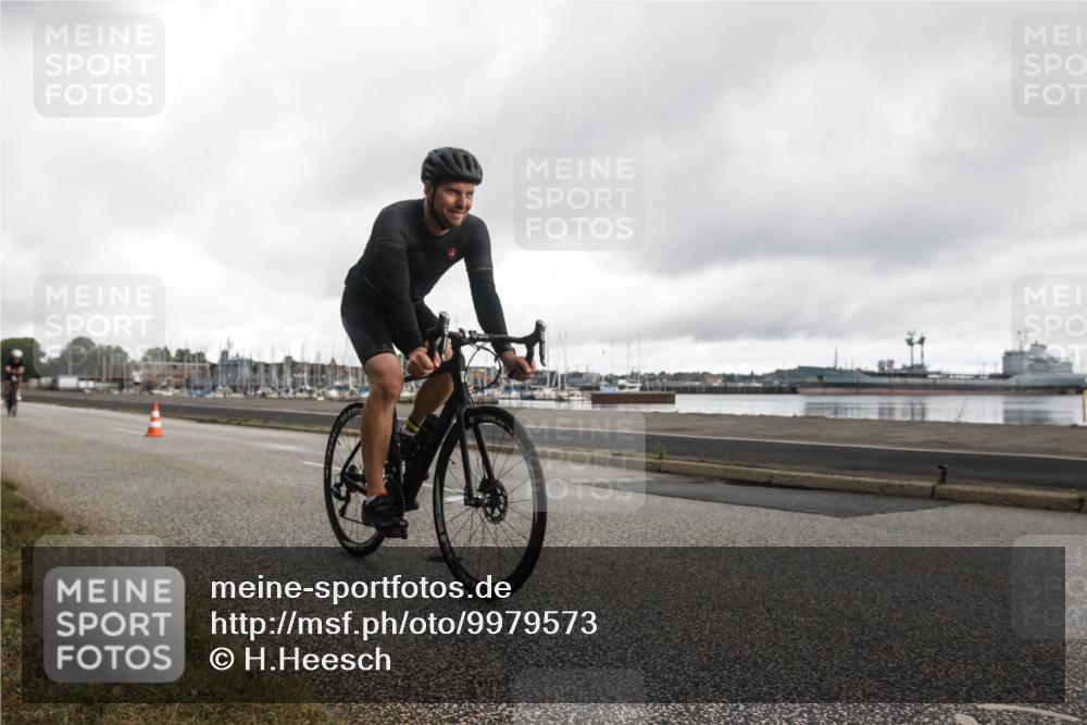 16.08.2026 - KN Förde Triathlon 2026 H.Heesch http://msf.ph/oto/9979573 16.08.2026 11:11:16 Radfahren 314, 317, 342, 352, 365, 372, 386, 430 meine-sportfotos.de