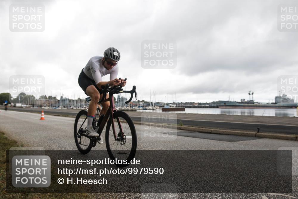 16.08.2026 - KN Förde Triathlon 2026 H.Heesch http://msf.ph/oto/9979590 16.08.2026 11:11:29 Radfahren 309, 347, 353, 411 meine-sportfotos.de