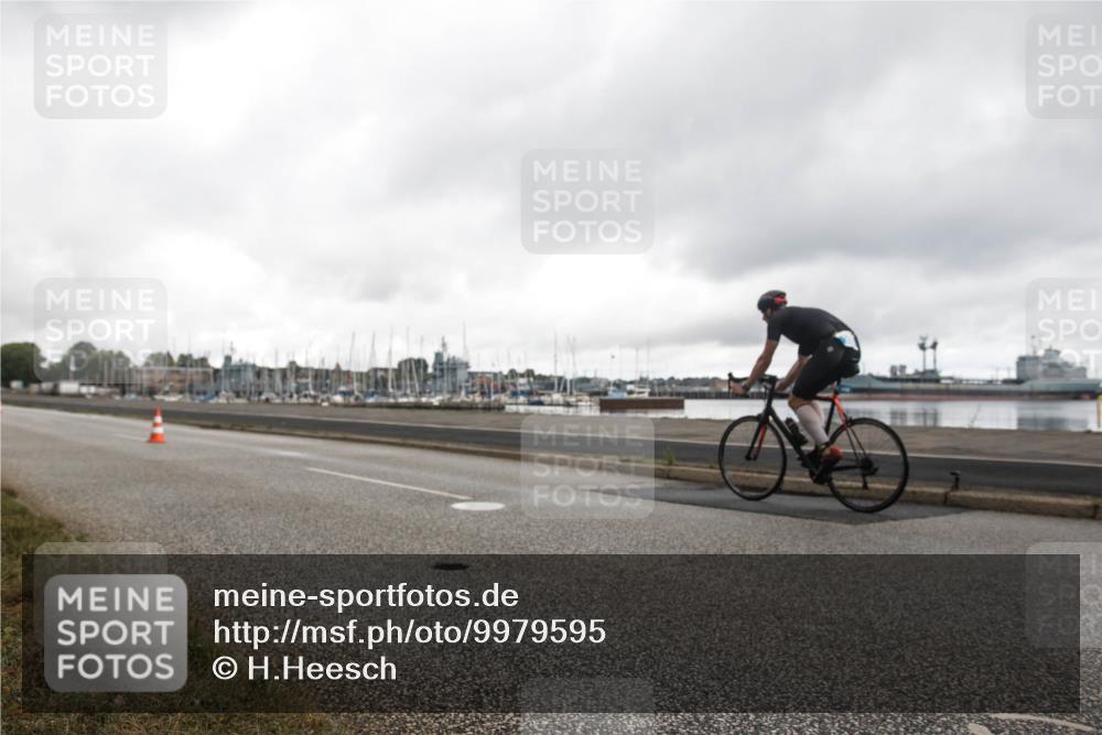 16.08.2026 - KN Förde Triathlon 2026 H.Heesch http://msf.ph/oto/9979595 16.08.2026 11:11:37 Radfahren 221, 320, 324, 327, 336, 347, 401, 411, 441 meine-sportfotos.de