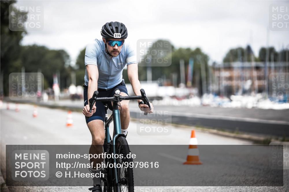 16.08.2026 - KN Förde Triathlon 2026 H.Heesch http://msf.ph/oto/9979616 16.08.2026 11:36:08 Radfahren 360, 367, 376, 802 meine-sportfotos.de