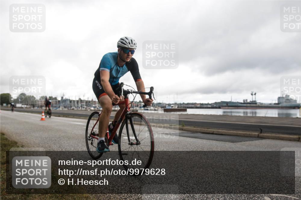 16.08.2026 - KN Förde Triathlon 2026 H.Heesch http://msf.ph/oto/9979628 16.08.2026 11:12:00 Radfahren 337, 357, 369, 370, 389, 393, 397 meine-sportfotos.de