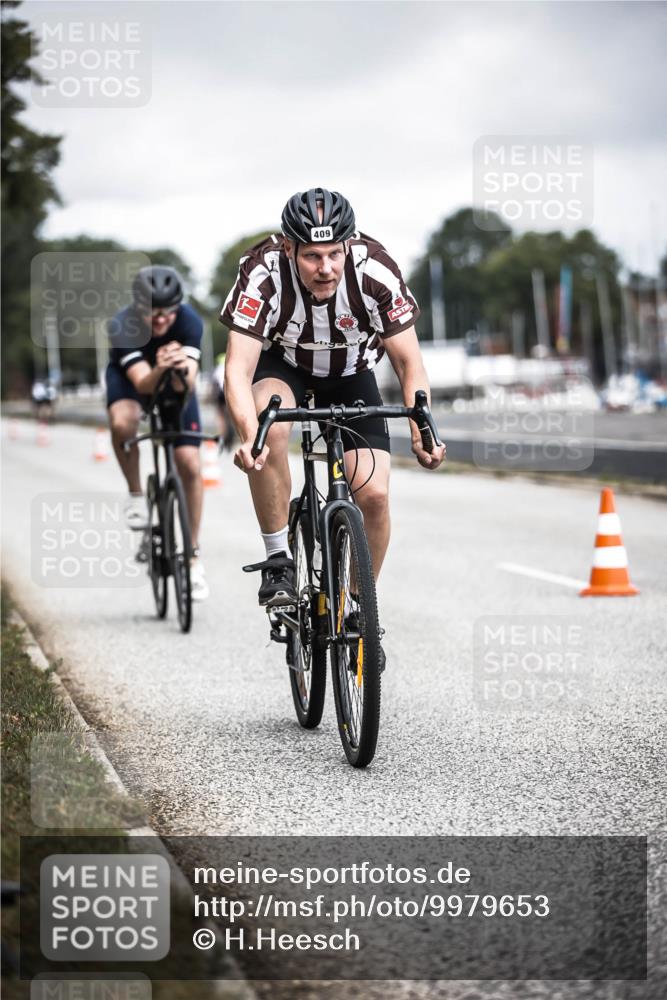 16.08.2026 - KN Förde Triathlon 2026 H.Heesch http://msf.ph/oto/9979653 16.08.2026 11:36:22 Radfahren 334, 409 meine-sportfotos.de