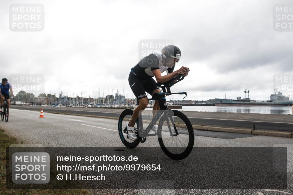 16.08.2026 - KN Förde Triathlon 2026 H.Heesch http://msf.ph/oto/9979654 16.08.2026 11:12:33 Radfahren 310, 325, 374, 392, 412 meine-sportfotos.de