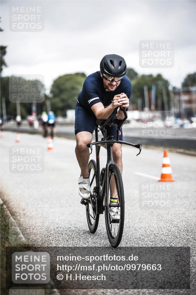 16.08.2026 - KN Förde Triathlon 2026 H.Heesch http://msf.ph/oto/9979663 16.08.2026 11:36:23 Radfahren 334, 409 meine-sportfotos.de